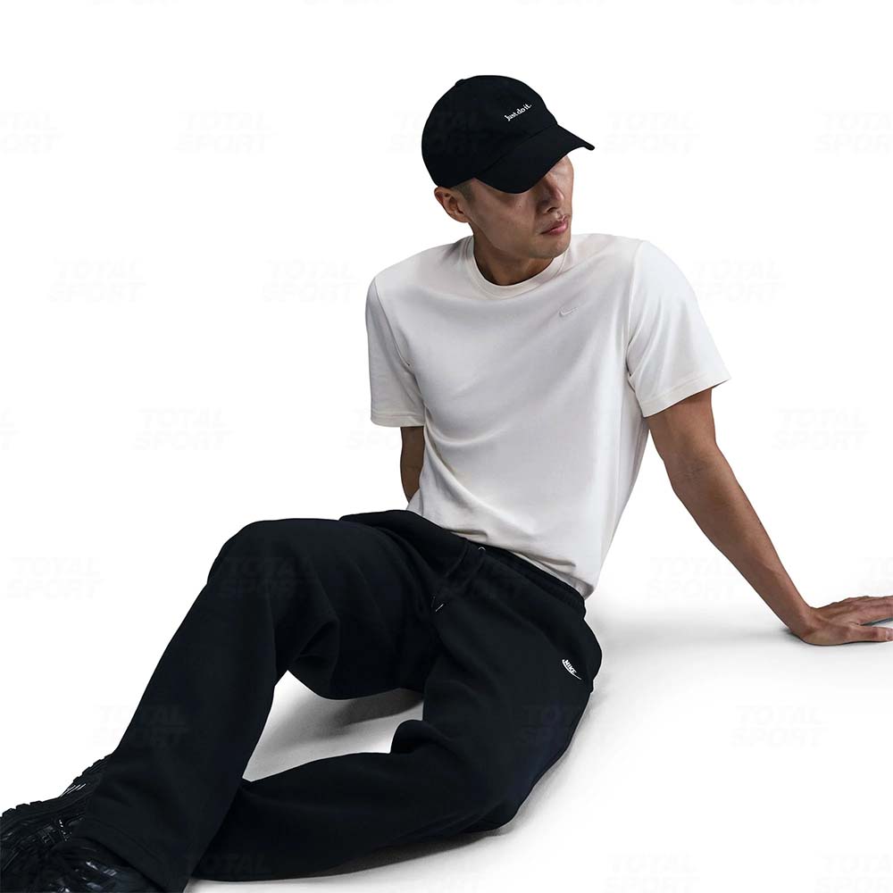 Pantalaon Varon Nike Club Fleece Open Hem (FN3730-010) - Imagen 3