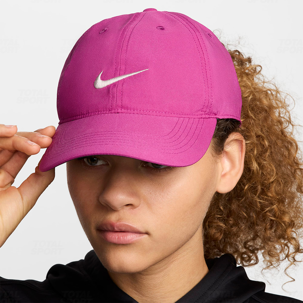 Gorro Dama Nike Dri-FIT Club (FZ7096-531) - Imagen 2
