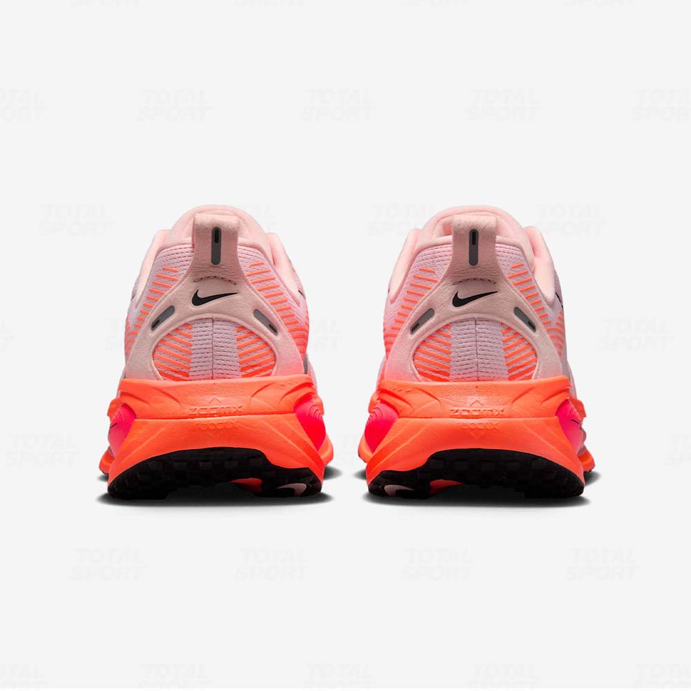 Nike Dama Vomero 18 Echo Pink (HM6804-600) PROMO FIESTAS DE TACNA DEL 1 AL 31 DE AGOSTO - Imagen 3