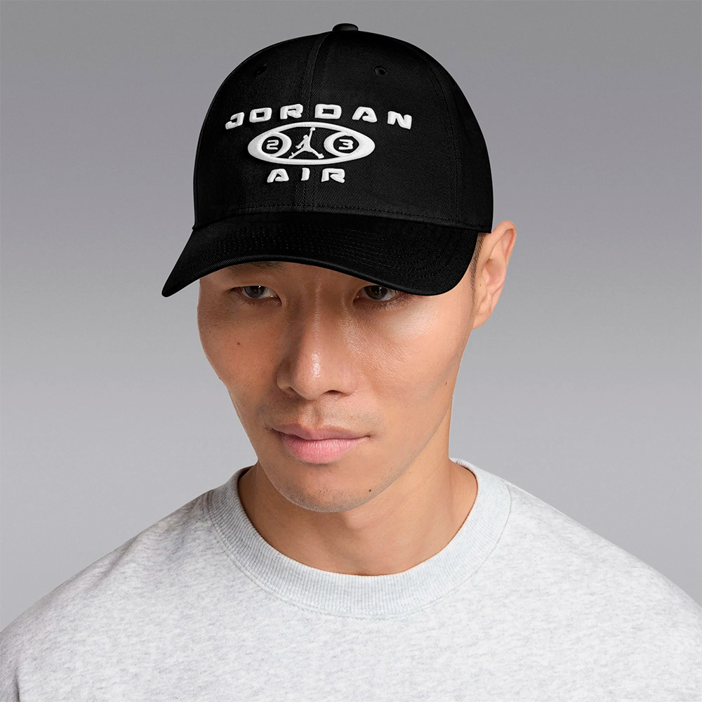 Gorro Unisex Jordan Rise con estructura (IM9072-010)