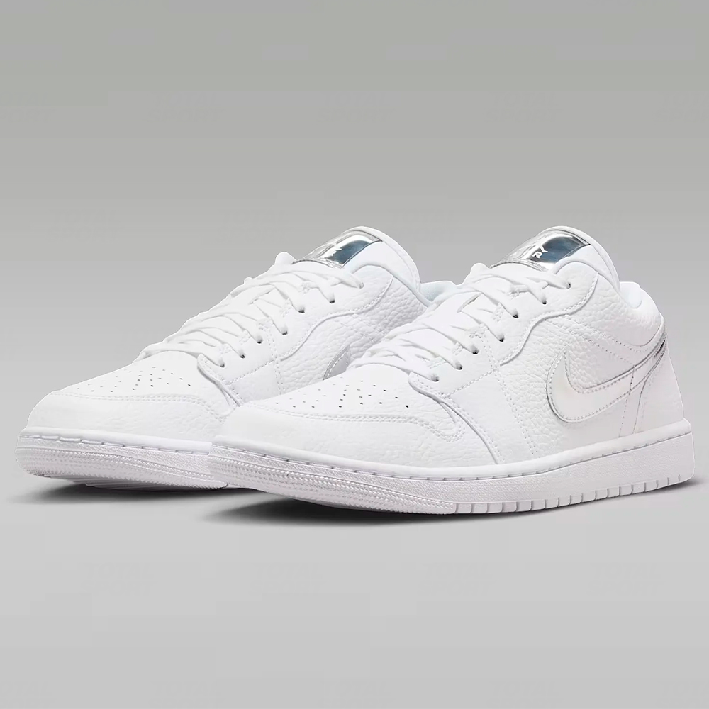 Jordan 1 Low Dama SE "White Metallic Silver" (IQ9381-100) - Imagen 2