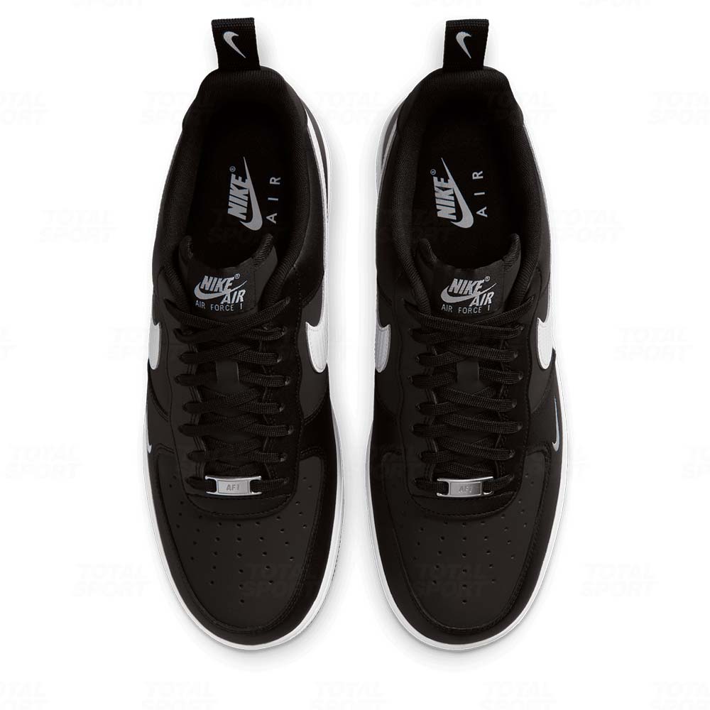 Nike Varon Air Force 1 Low '07 LV8 Chinelle Swoosh (IR5599-001) - Imagen 4