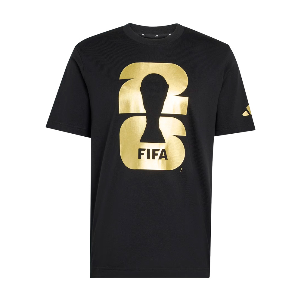 Polo casual Varon Adidas Emblema Oficial Copa Mundial de la FIFA (KB3704)